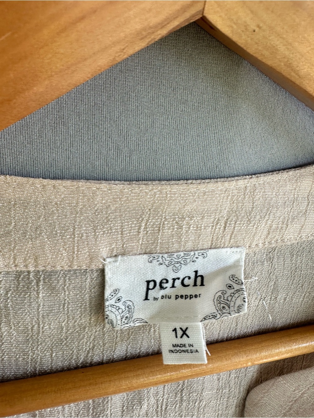 π5 for $45π perch top blouse shirt size 1X - Picture 5 of 8